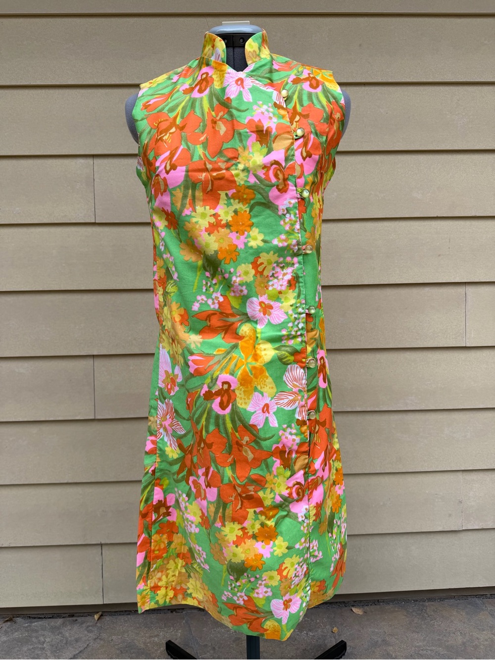 Vintage Sears Sleeveless Mandarin-Collar Floral Dress